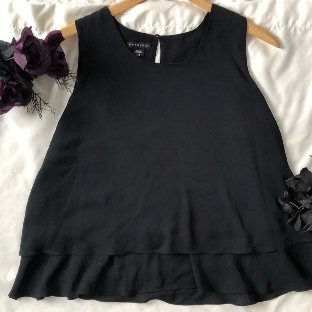 ⭐️Metaphor Black Sleeveless Blouse⭐️